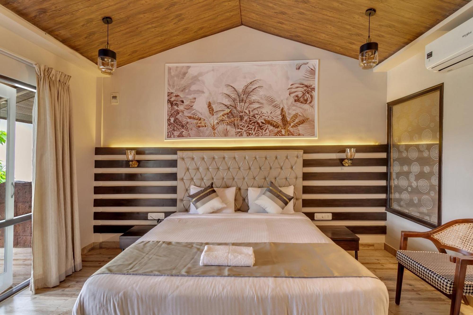 Skon Morjim Beach Resort By Orion Hotels Old Goa Exteriör bild